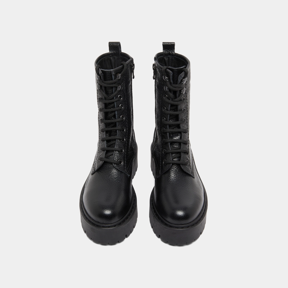Platform boots with laces in black grained leather | ROBBO