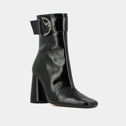 High ankle heel boots with buckles and round toes in black pleated patent leather | bandol