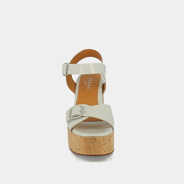 Buckle and platform sandals in glazed ecru leather | MATHILDE