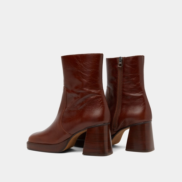 Platform ankle boots in brown distressed leather | BRIGAND