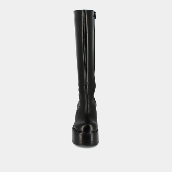 Platform boots with round toes in black leather | BAG