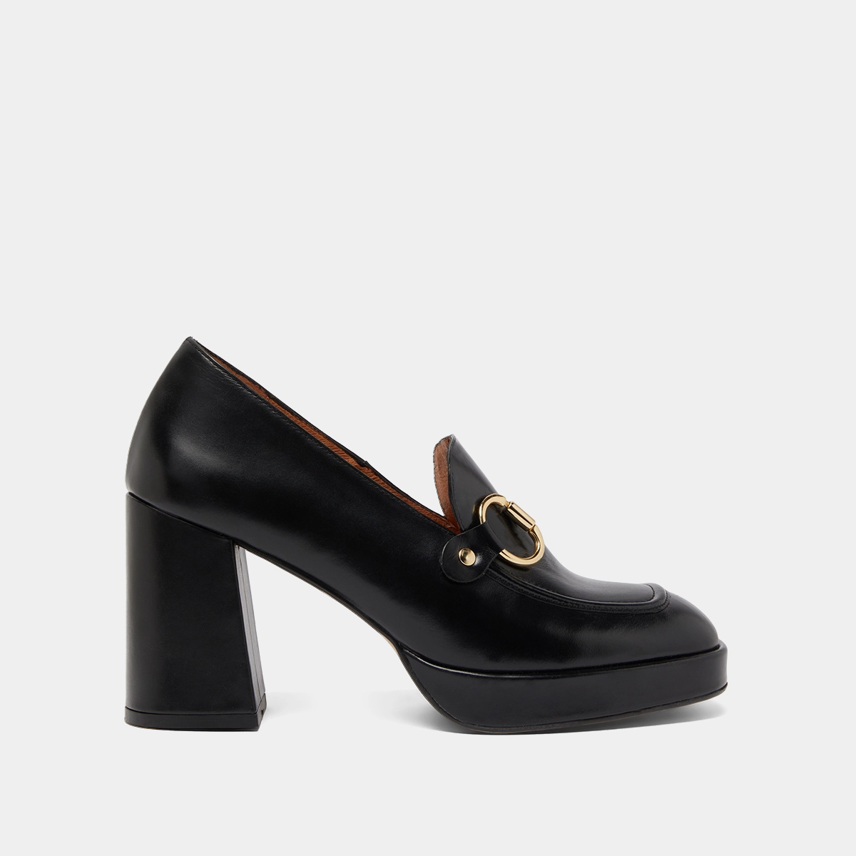 Loafer with heels and bites in black shiny leather | VIRGILE