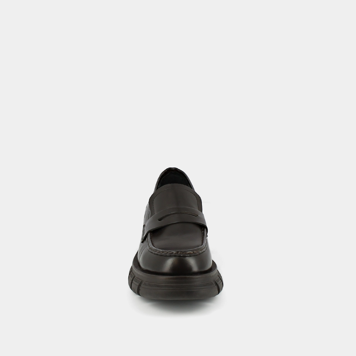 Moccasins with notched soles in brown shiny leather | DIAQ