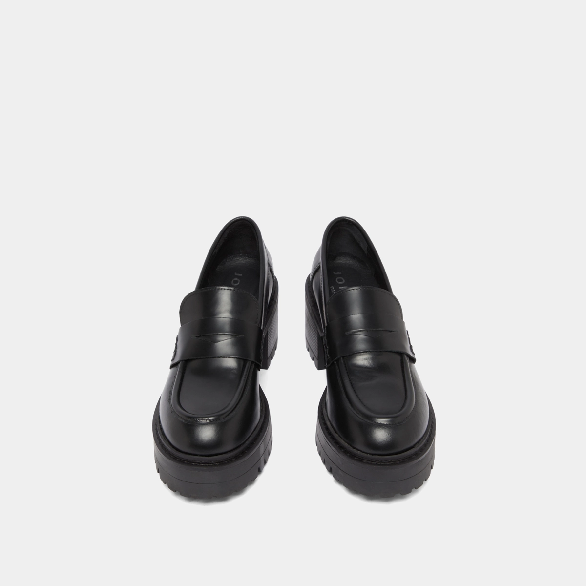 Heeled loafers with notched soles in black shiny leather | RHUM
