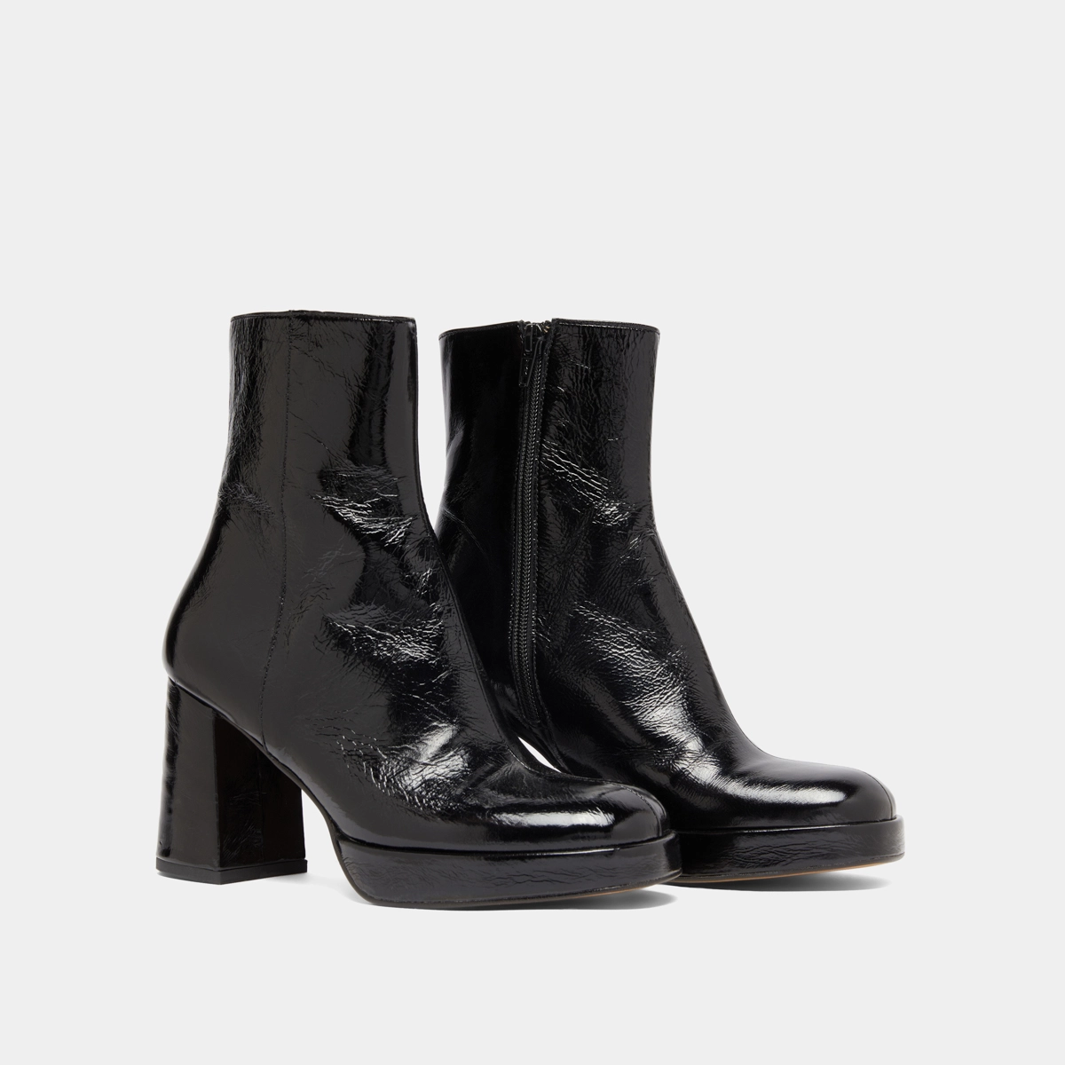 Platform ankle boots with square toes in black shiny leather | VORIS
