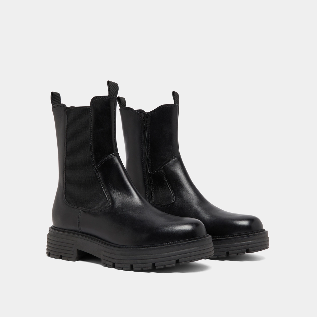 Ankle boots with notched soles in black leather | ANTONELLE