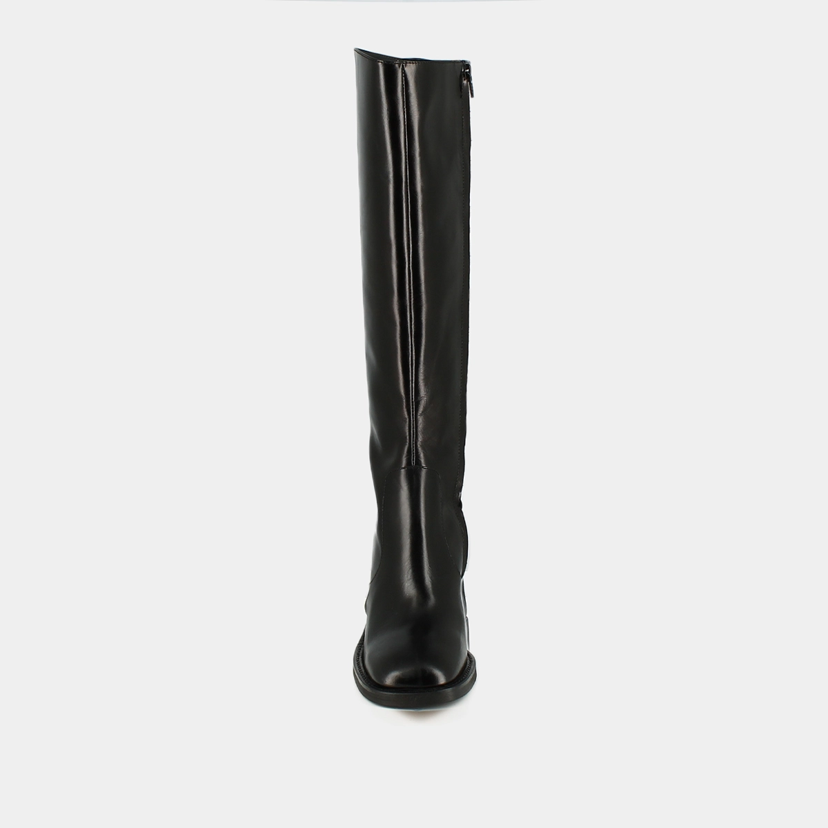 Boots with heels and square toes in black leather | DALLE