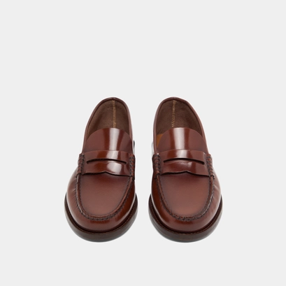 Round-toed loafers in brown patinated leather | ODELYA