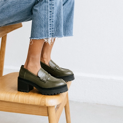 Heeled loafers with notched soles khaki