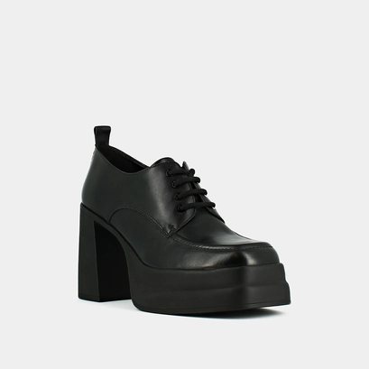 Platform derbies with square toes in black leather | paillasson