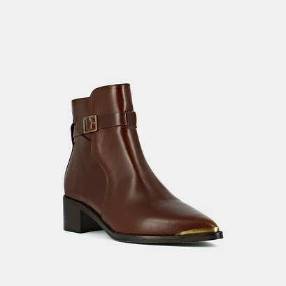 Pointed toe boots in brown leather | argan
