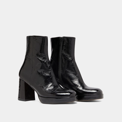 Platform ankle boots with square toes in black shiny leather | voris