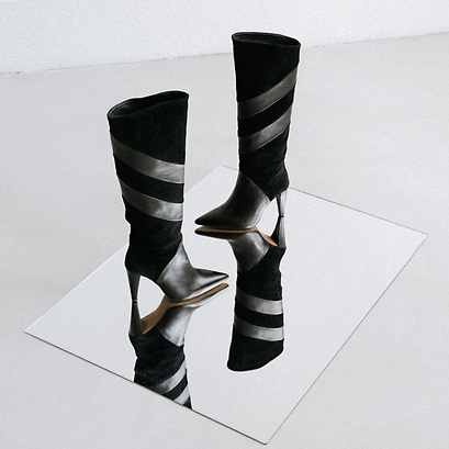 High boots with pointed toes in black suede and leather | biaggio