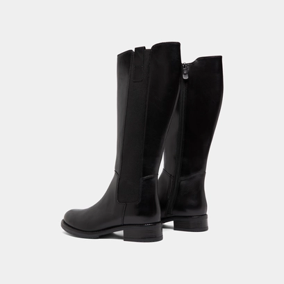 Flat boots with round toes in black leather | asper