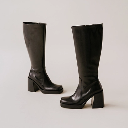 High boots with thick heels and square toes black leather calf size M | BONBON