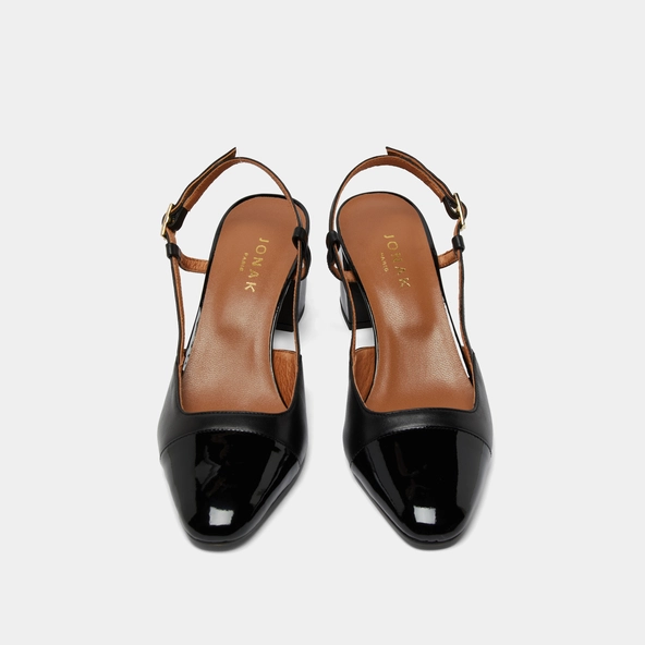 Mary Janes with heels in black patent and leather | DHAPOP