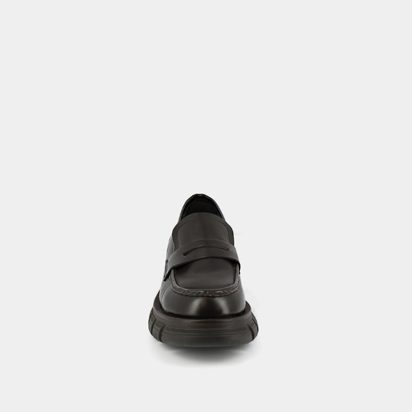 Moccasins with notched soles in brown shiny leather | DIAQ