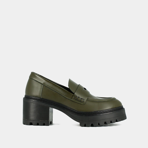 Heeled loafers with notched soles in kaki shiny leather | RHUM