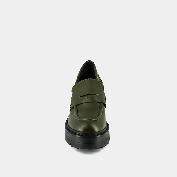 Heeled loafers with notched soles in kaki shiny leather | RHUM