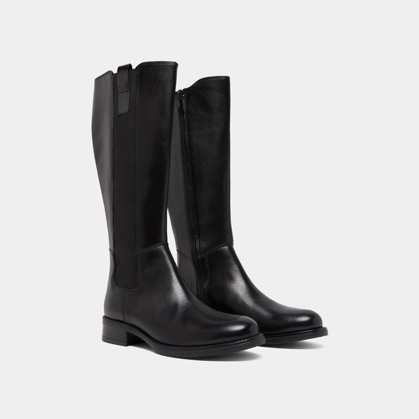 Flat boots with round toes in black leather | ASPER