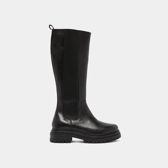 Boots with round toes and notched soles in black leather | ADAL