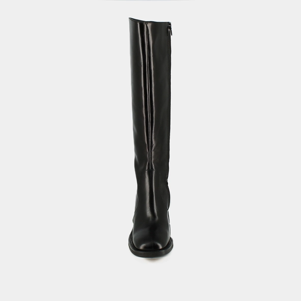 Boots with heels and square toes in black leather | DALLE