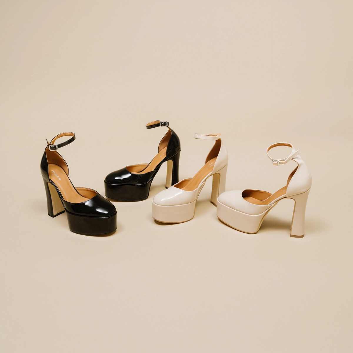 High heel pumps in beige patent | JENNY