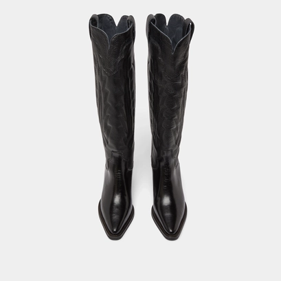 Boots with thick heels and visible stitching in black grained leather | dilo