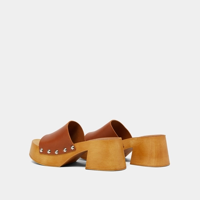 Platform mules with open toes in cognac leather | ELENA