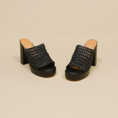 Openwork platform mules in black raffia | juliette