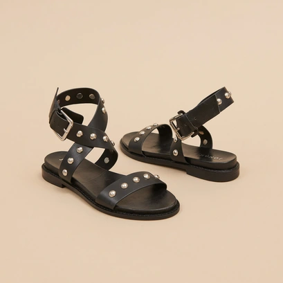 Cross-strap sandals in black leather | WINDOWS