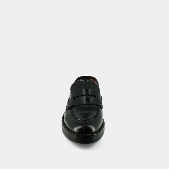 Flat heel loafers with round toe in black shiny leather | ALISE