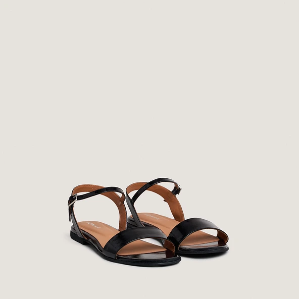 Sandals in black patent | WAGRAM