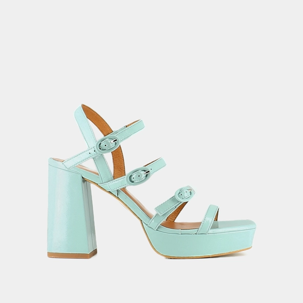 Sandals with straps and square toes in turquoise pleated leather | VALENS