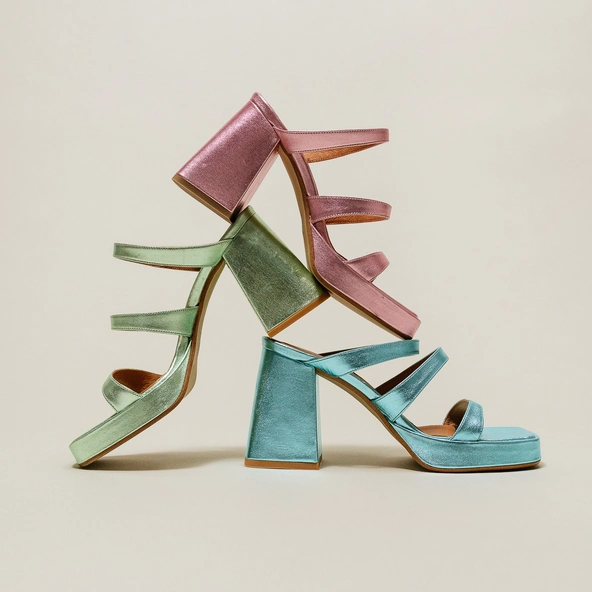 Mules with straps and square toes in turquoise metallic leather | DONZELLE