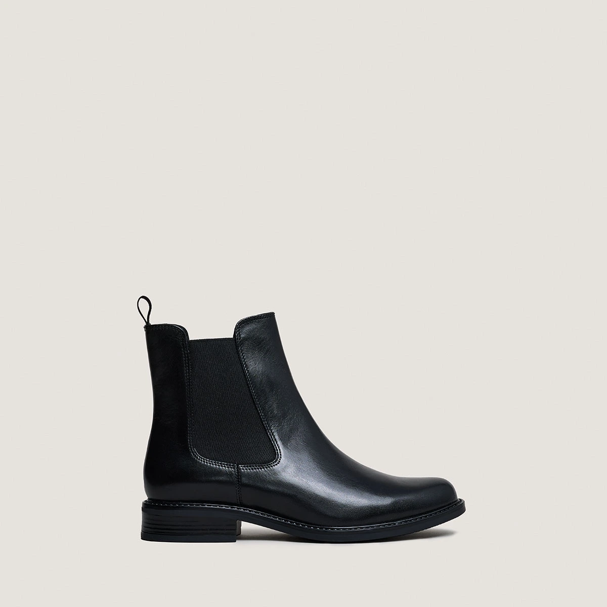 Round-toe boots in black leather | AUDRY
