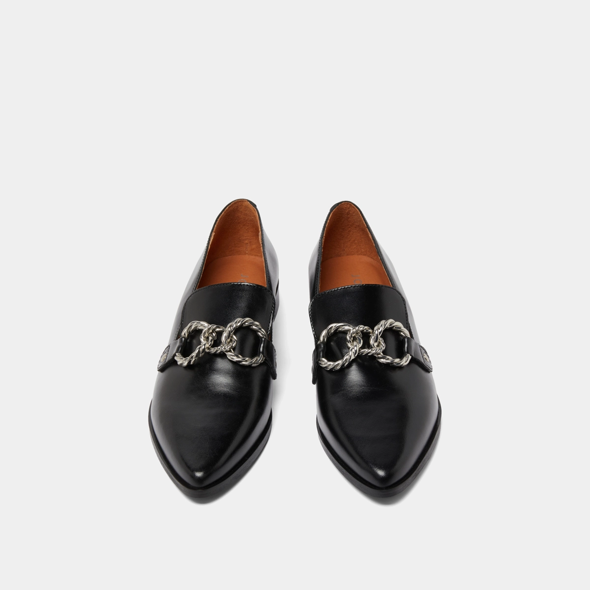 Loafers with silver buckles and pointed toes in black leather | ALICANTE