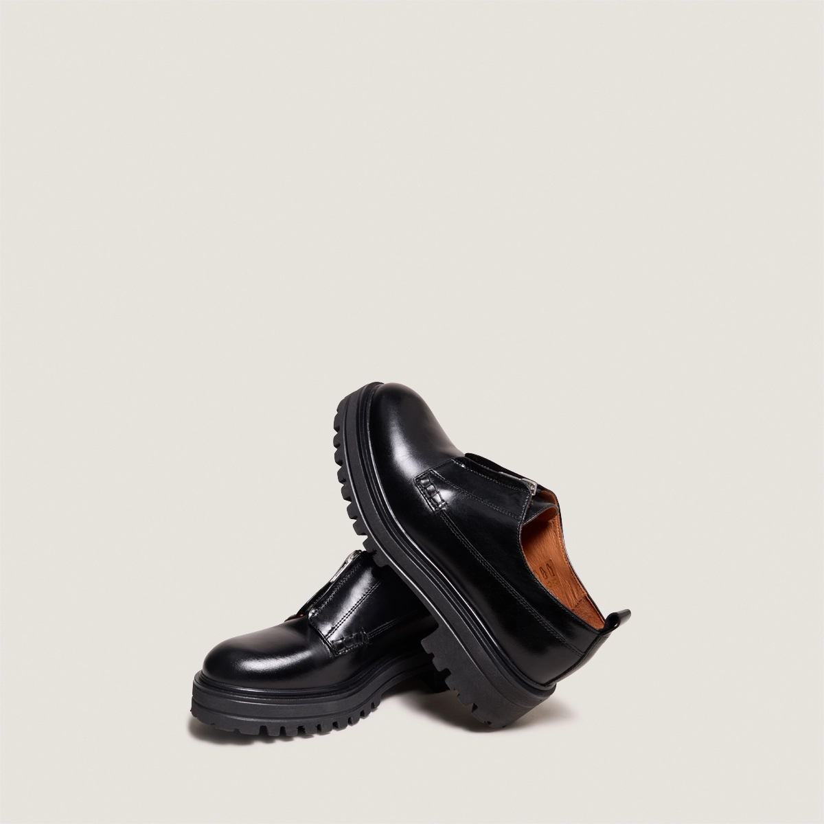 Derbies with zips and notched soles in black leather | ANTALYA