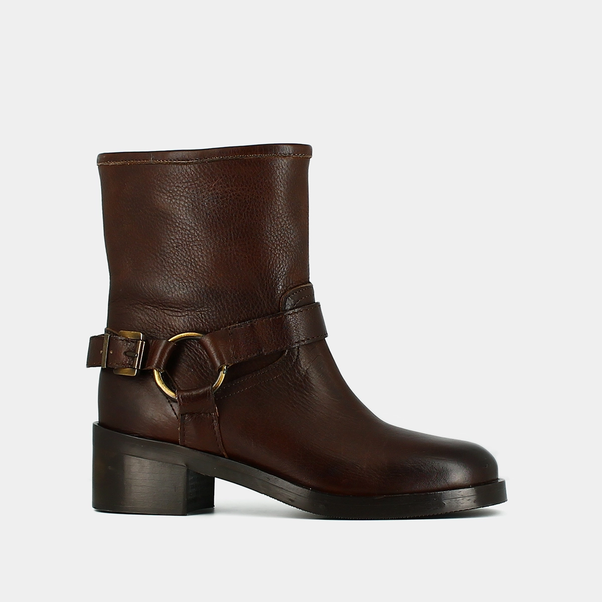 Buckle boots in brown grained leather | RIGA