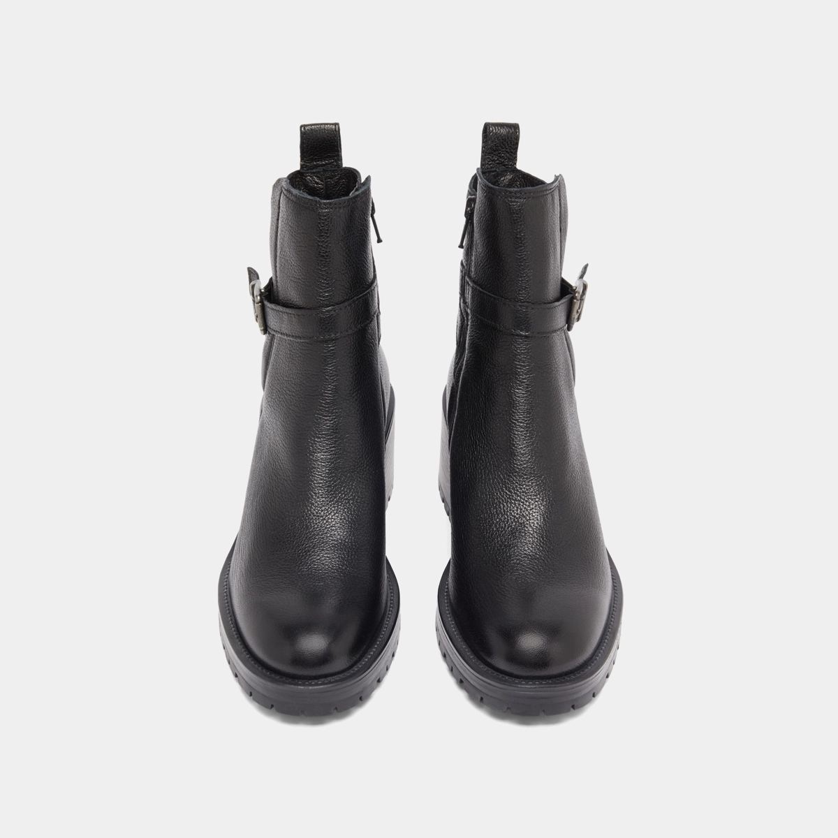 Round-toe buckle boots in black grained leather | CLOVIS