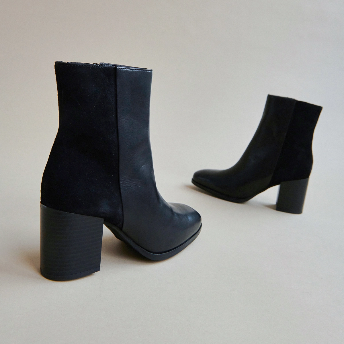 Heeled boots in black leather and velvet | ALBAN