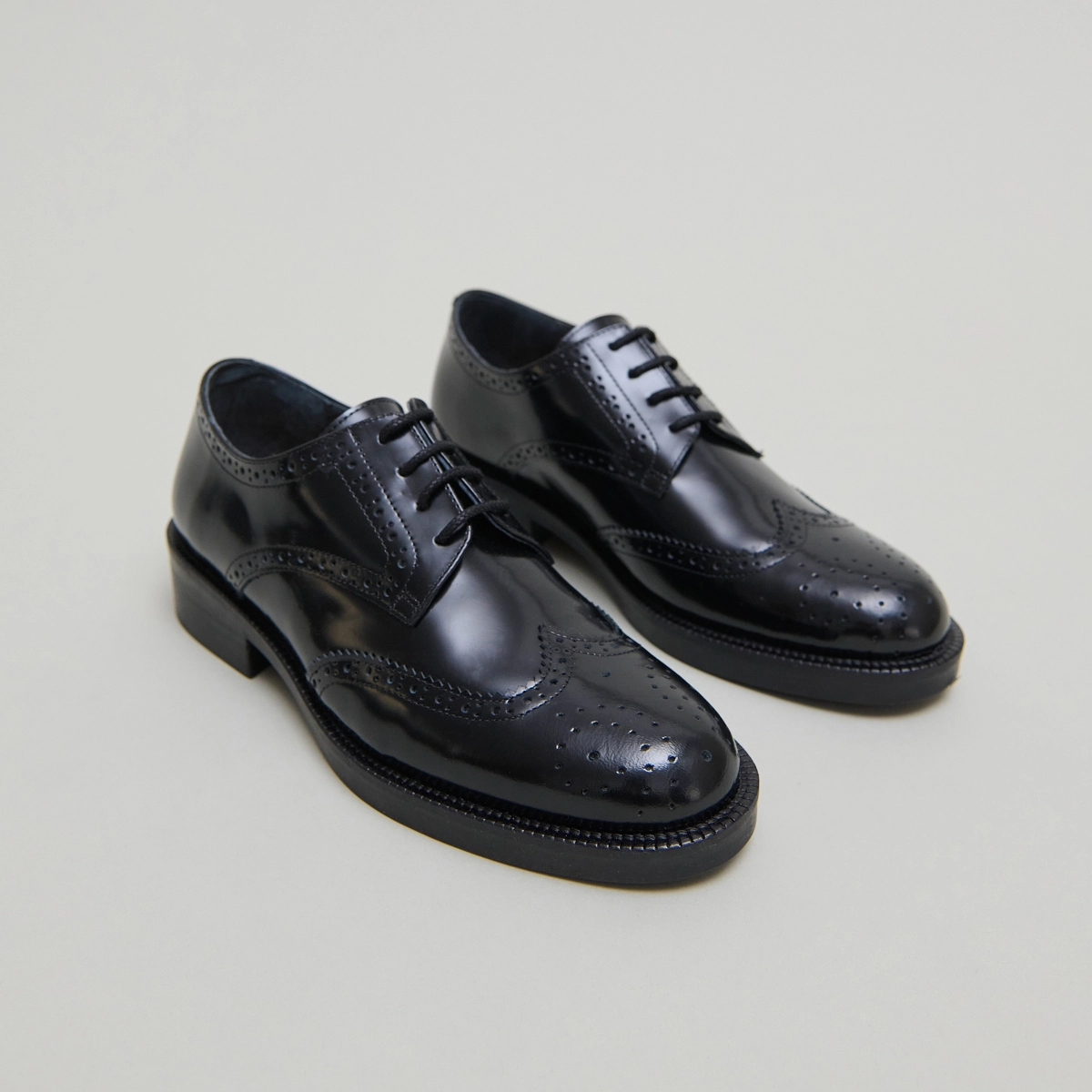Lace-up Derbies in black shiny leather | DRUM