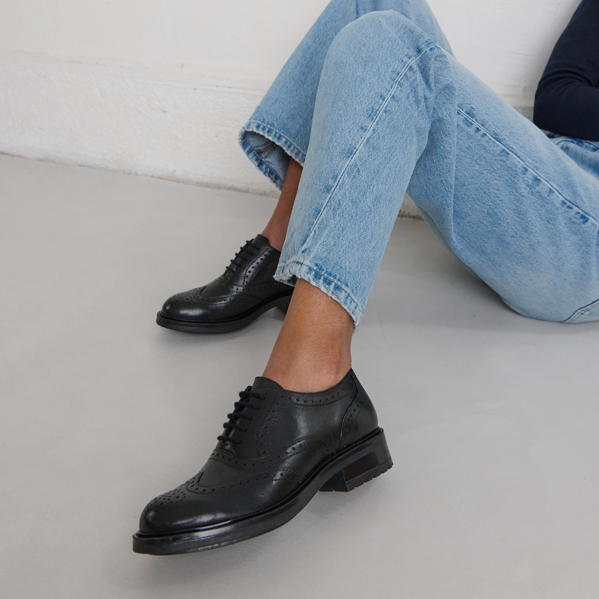 Lace-up Derbies in black shiny leather | DRUM