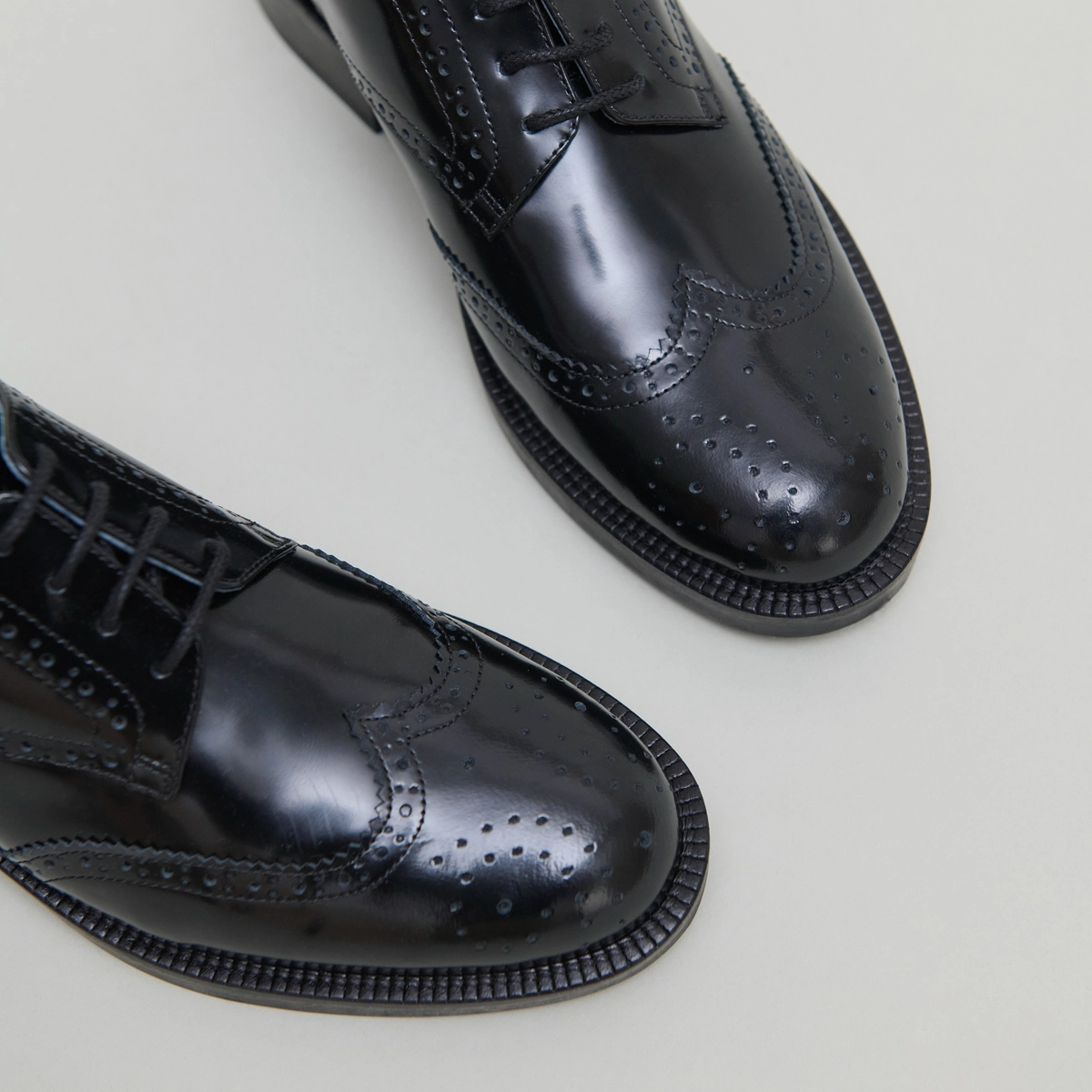 Lace-up Derbies in black shiny leather | DRUM