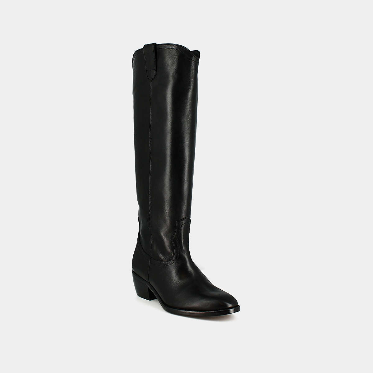 High boots with oval toes in black leather | MANHATTAN