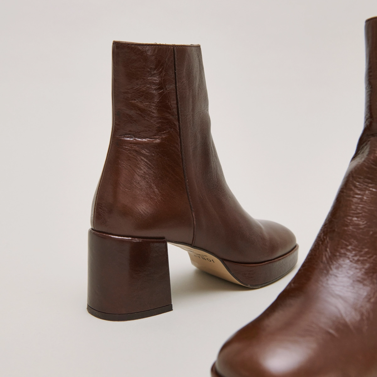 Square-toe boots in aged brown leather | VANVES