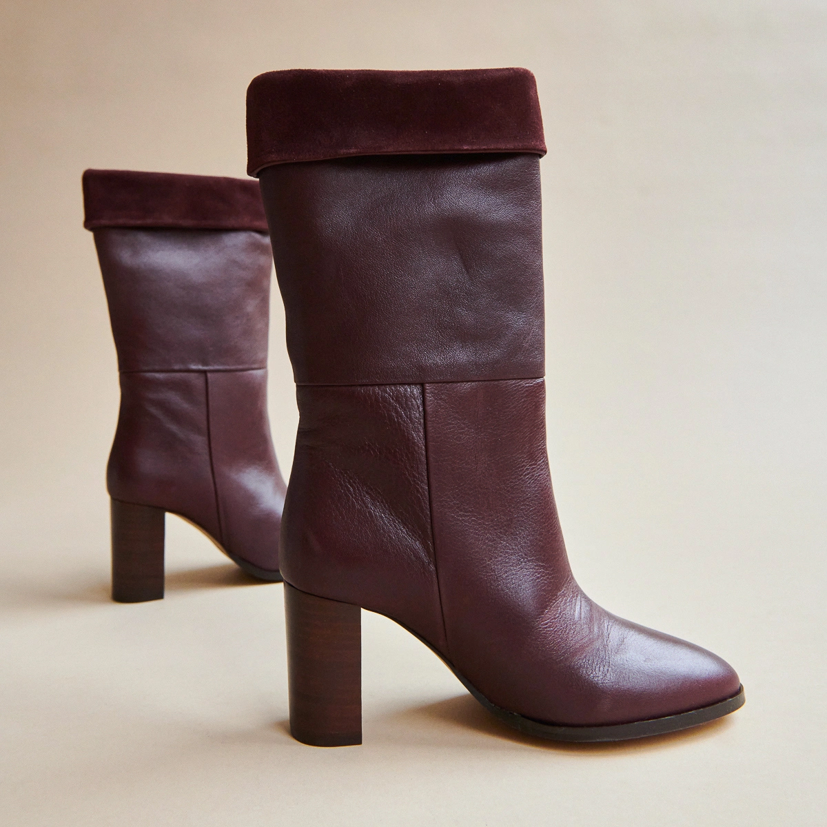 Pointed boots in burgundy leather and velvet | VANNES