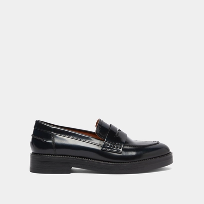 Round-toed loafers blue