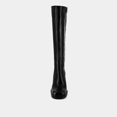 Boots with heels and square toes in black leather | bertrand