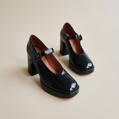 Square-toe platform slippers in black shiny leather | vesoul